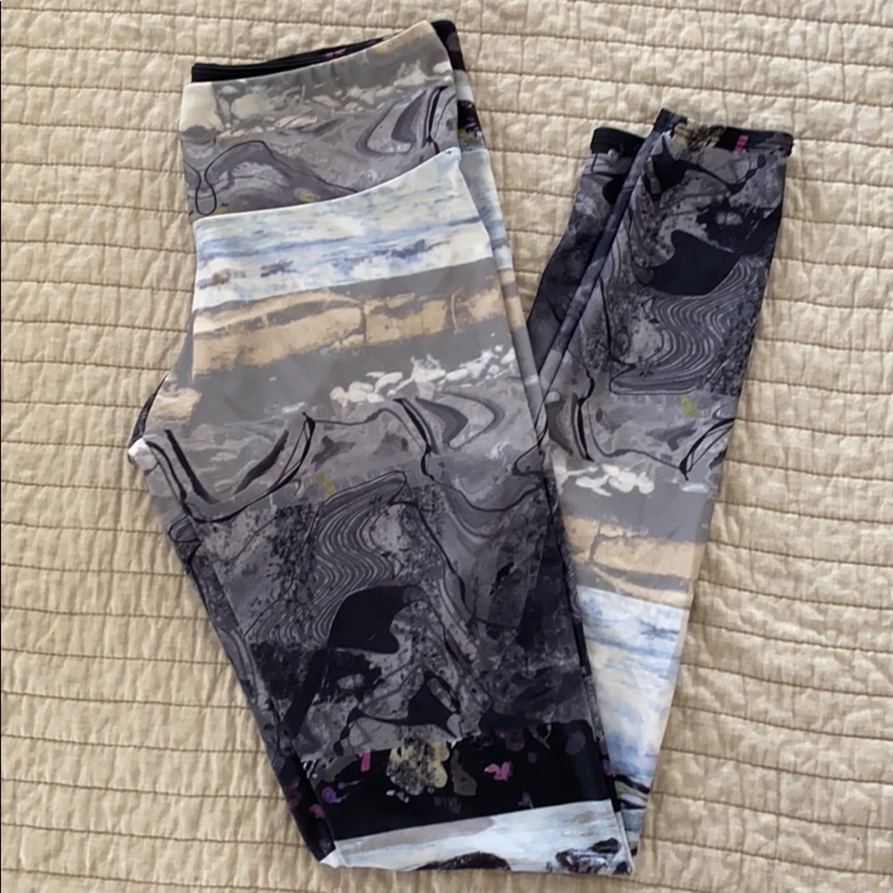 Onzie Leggings.